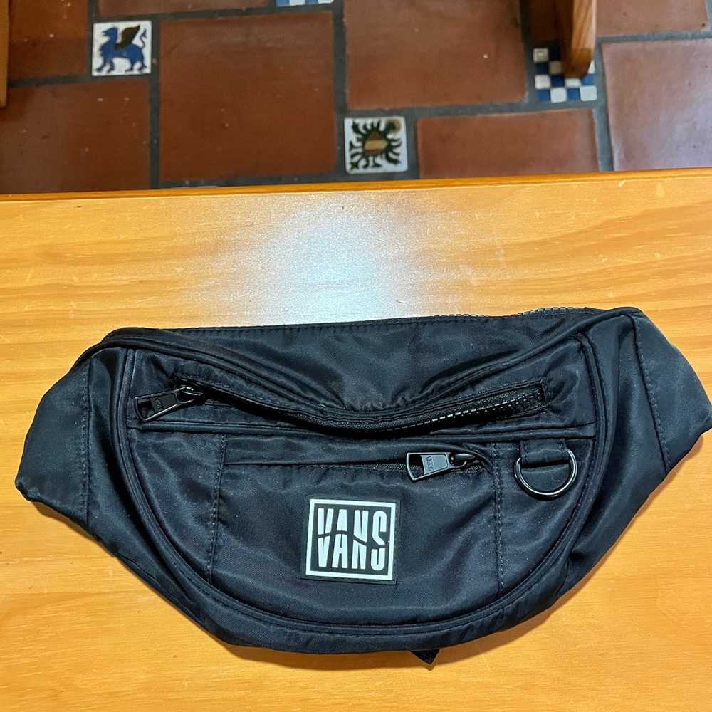 Vans brand fanny pack, cross body, bum bag.